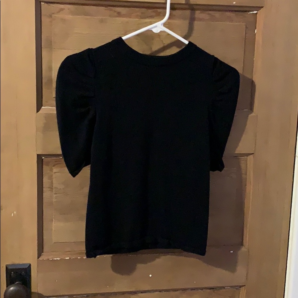 Black puffer sleeve shirt